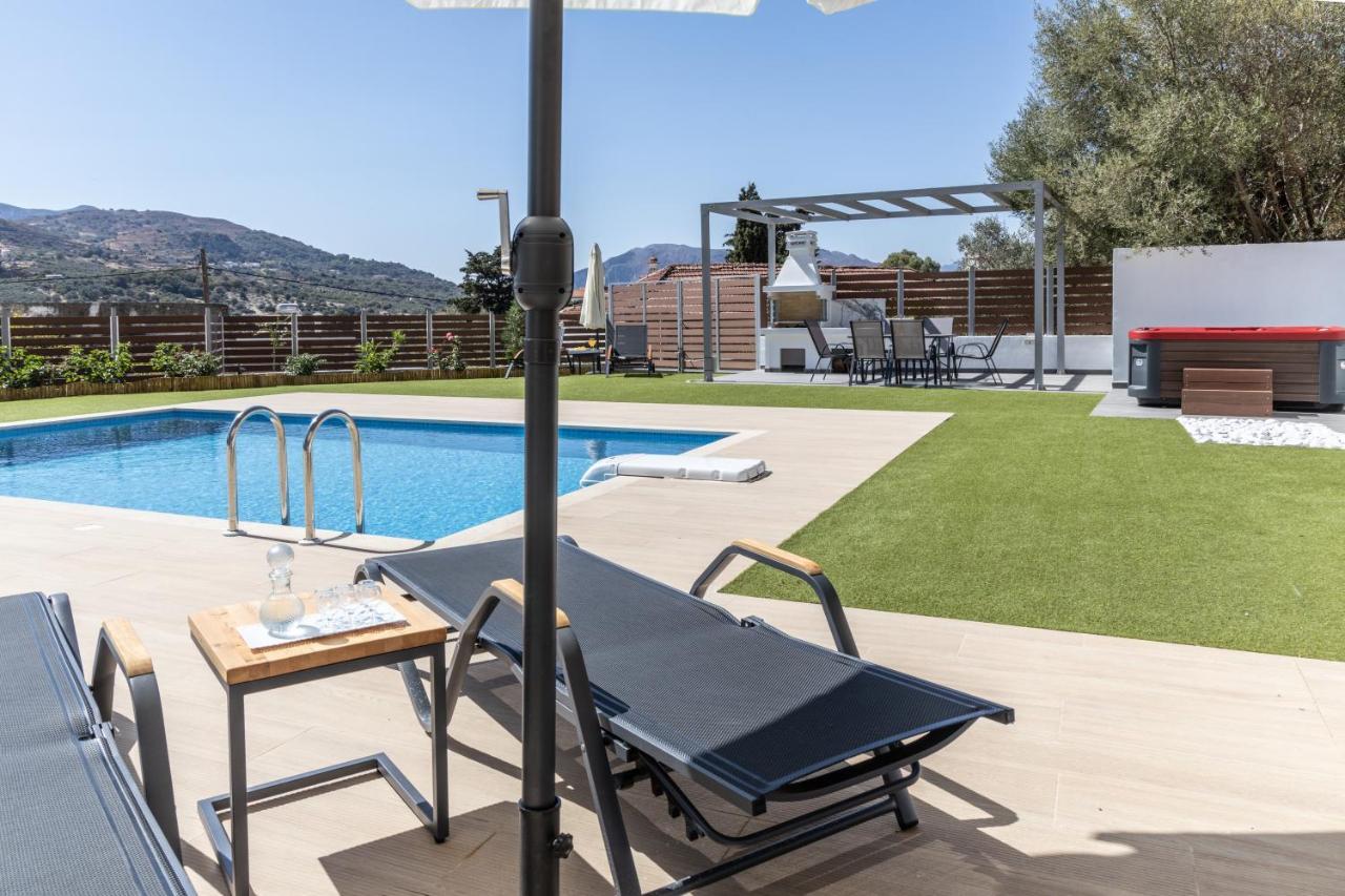 Villa Neonis Spílion Екстериор снимка