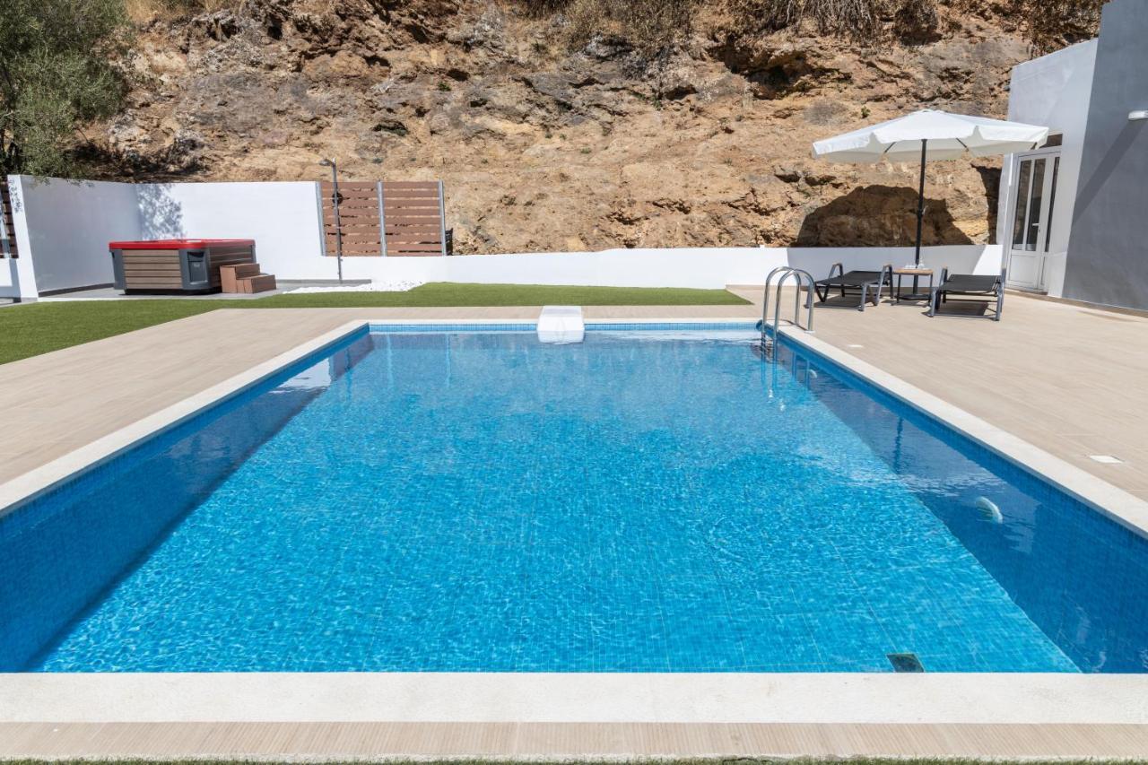 Villa Neonis Spílion Екстериор снимка