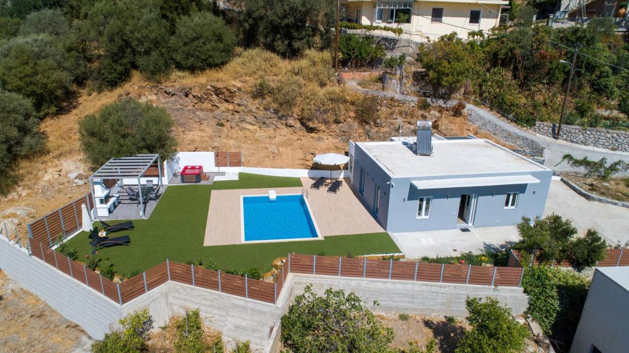 Villa Neonis Spílion Екстериор снимка