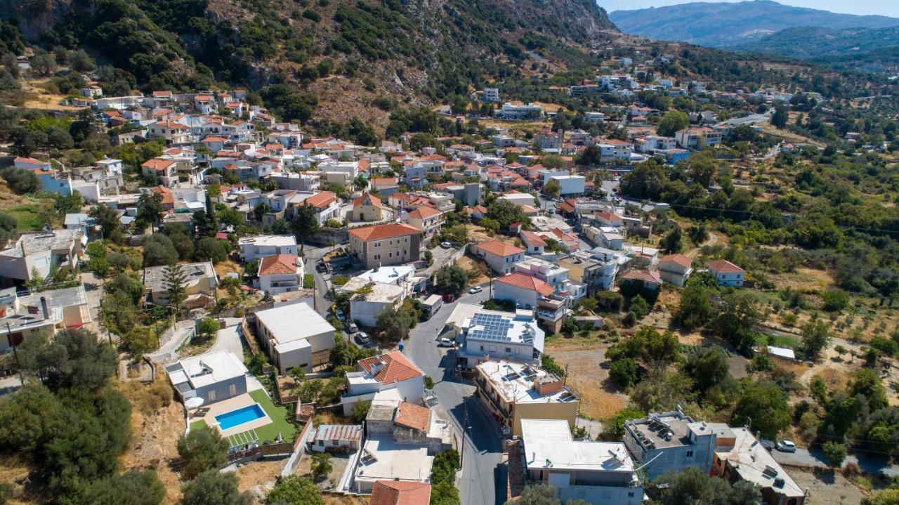 Villa Neonis Spílion Екстериор снимка