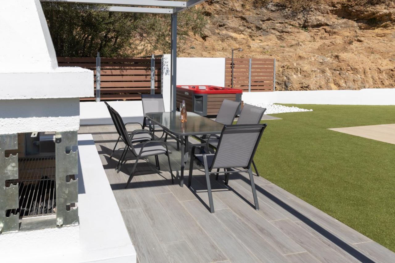 Villa Neonis Spílion Екстериор снимка