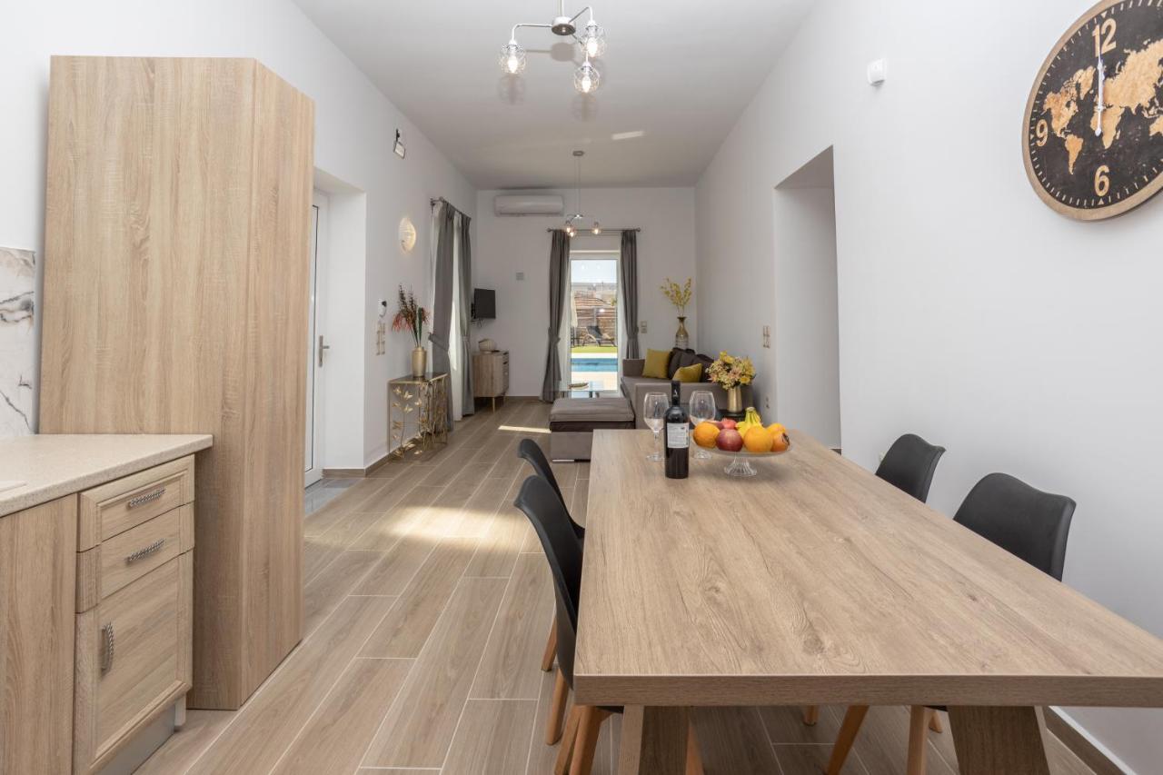 Villa Neonis Spílion Екстериор снимка